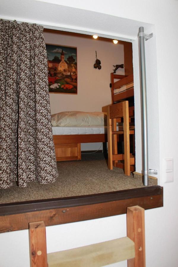 Bergwiese Mit Oberstaufen Plus Karte Exterior foto